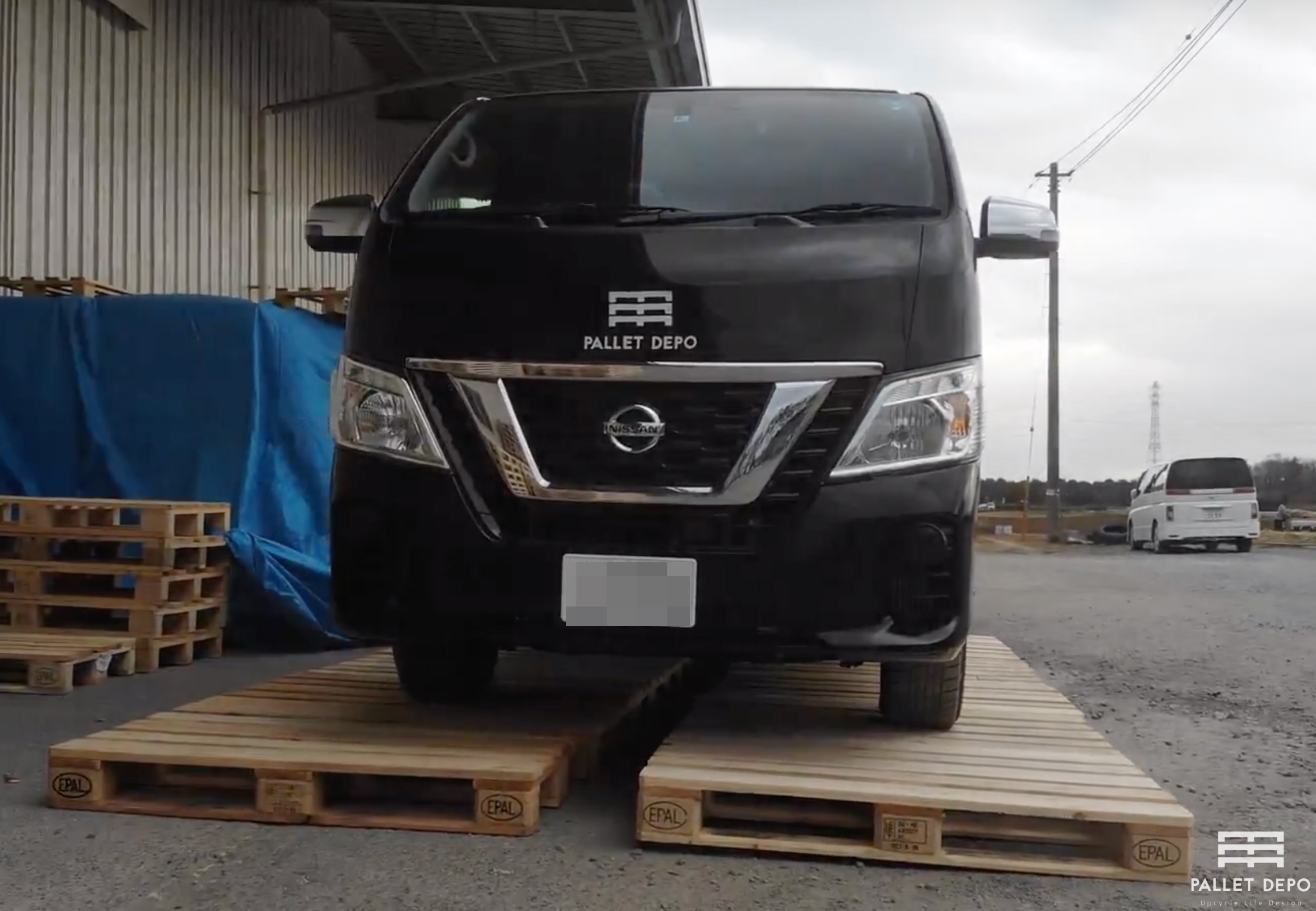 ユーロパレットってどのくらい頑丈なの？　２トン車乗せて検証してみました
