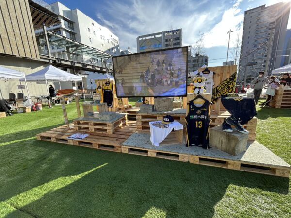 ユーロパレットを使った屋外公共施設のイベント事例